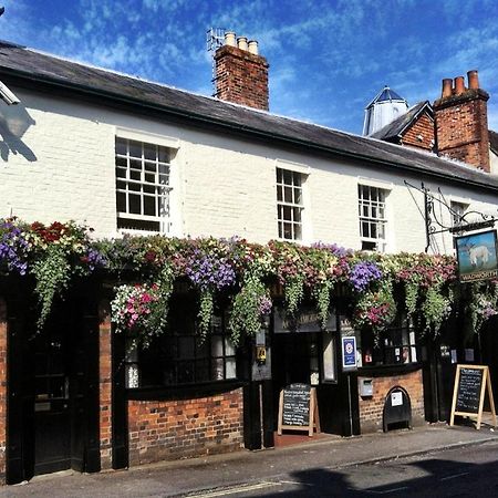 The Lamb Inn มาร์ลบะระ ภายนอก รูปภาพ