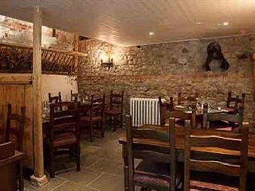The Lamb Inn มาร์ลบะระ ภายนอก รูปภาพ