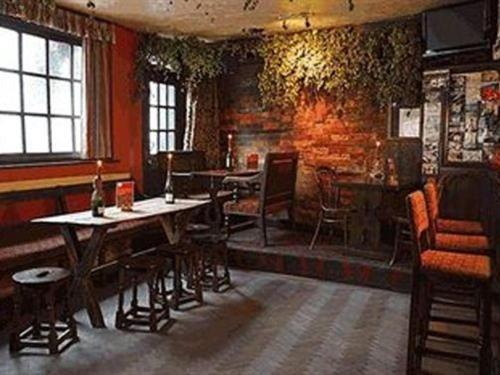 The Lamb Inn มาร์ลบะระ ภายนอก รูปภาพ