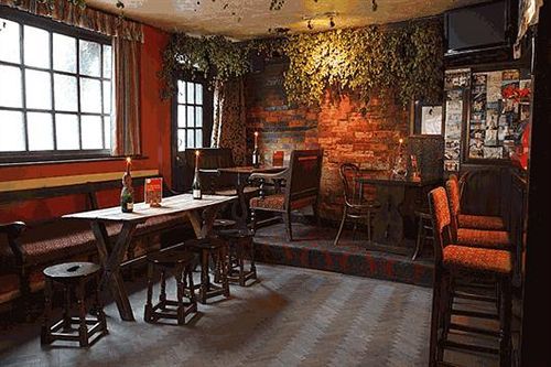 The Lamb Inn มาร์ลบะระ ภายนอก รูปภาพ
